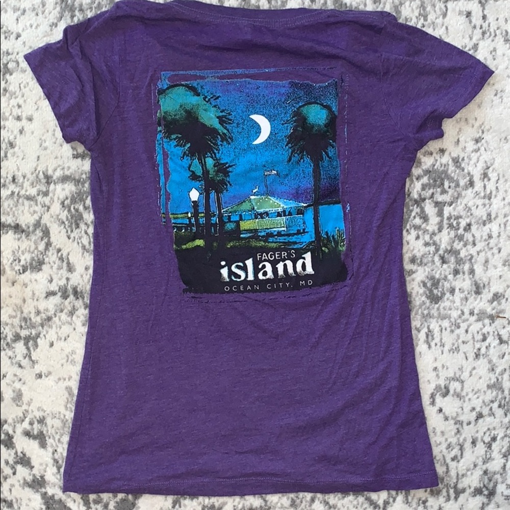 Fager’s Island V-Neck Tee - Picture 2 of 4